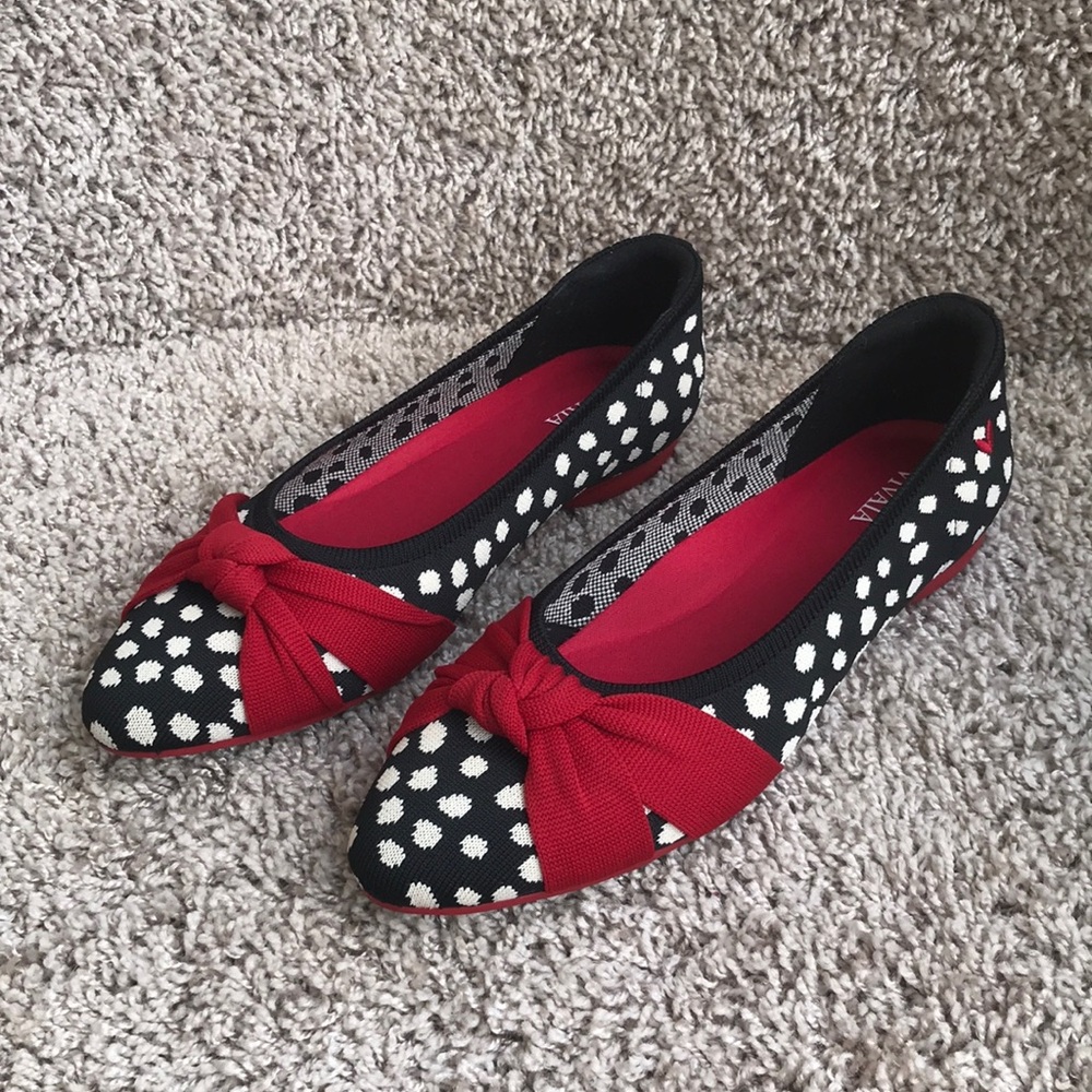 Vivaia Bibi Almond-Toe Knotted Abstract Dots Polka Dot Flats size 36.5 EU 6 US